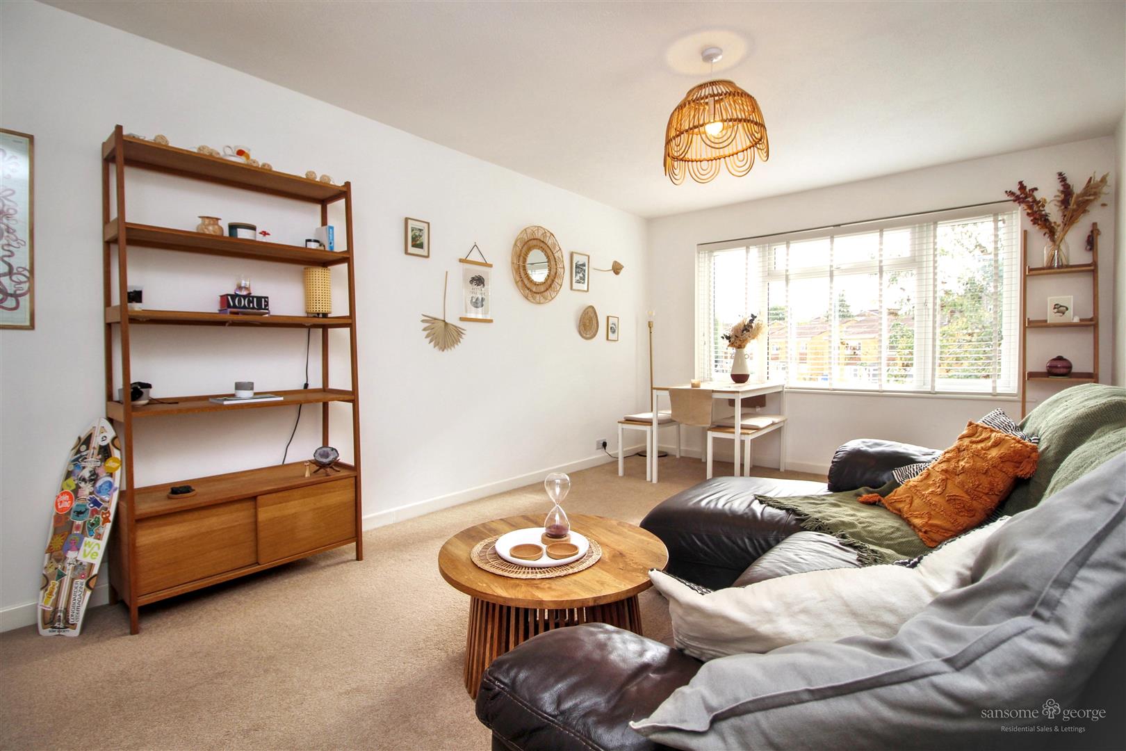 Ashton Close, Tilehurst, Reading